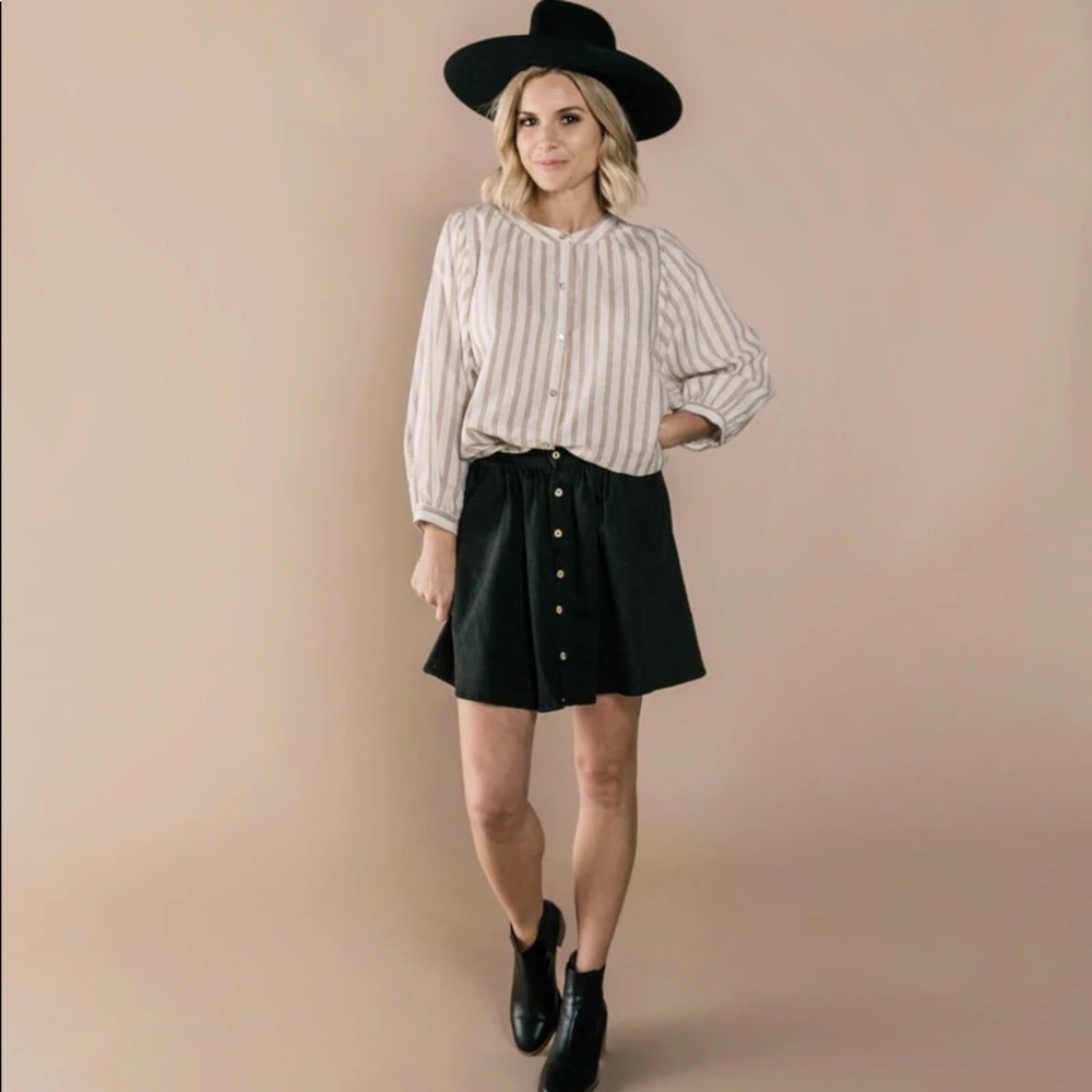 Rylee + Cru BUNDLE: 2 dresses (xs) + 2 skirts (s) - Picture 7 of 9